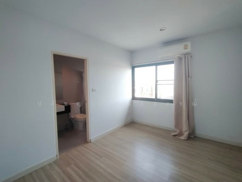 Nirvana Cluster Ramkhamhaeng, Bangkok, Rat Phatthana Road, Saphan Sung, Saphan Sung, Bangkok, 4 Bedrooms, 250 sqm, Townhouse For Sale, by ปภัชญา ธนัตถ์ภรณ์, 500286759 - DDproperty.com