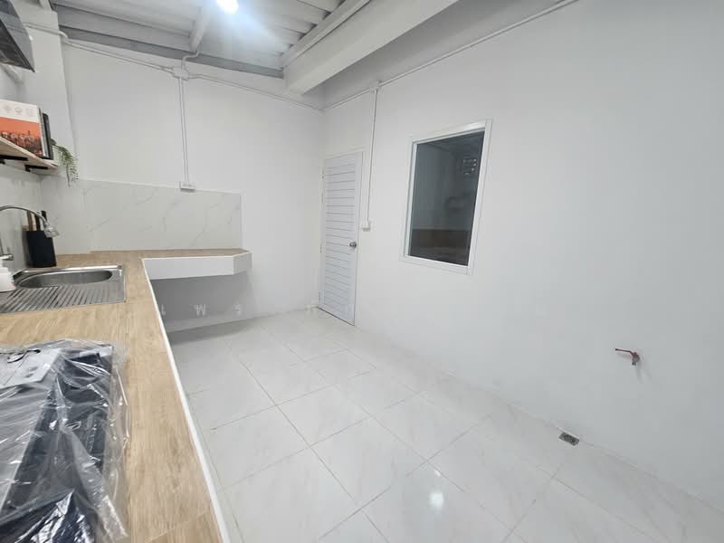 หัวหมาก, Bangkok, Hua Mak, Bang Kapi, Bangkok, 2 Bedrooms, 100 sqm, Townhouse For Sale, by แพร ภักดีธรรม, 500286853 - DDproperty.com