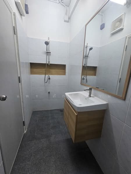 หัวหมาก, Bangkok, Hua Mak, Bang Kapi, Bangkok, 2 Bedrooms, 100 sqm, Townhouse For Sale, by แพร ภักดีธรรม, 500286853 - DDproperty.com