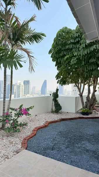 Charan Tower Residences by Aspira, Bangkok, 19 Soi Sukhumvit 43, Khlong Tan Nua, Watthana, Bangkok, 4 Bedrooms, 480 sqm, Apartment For Rent, by Pattarasaya Sripirom, 500286905 - DDproperty.com