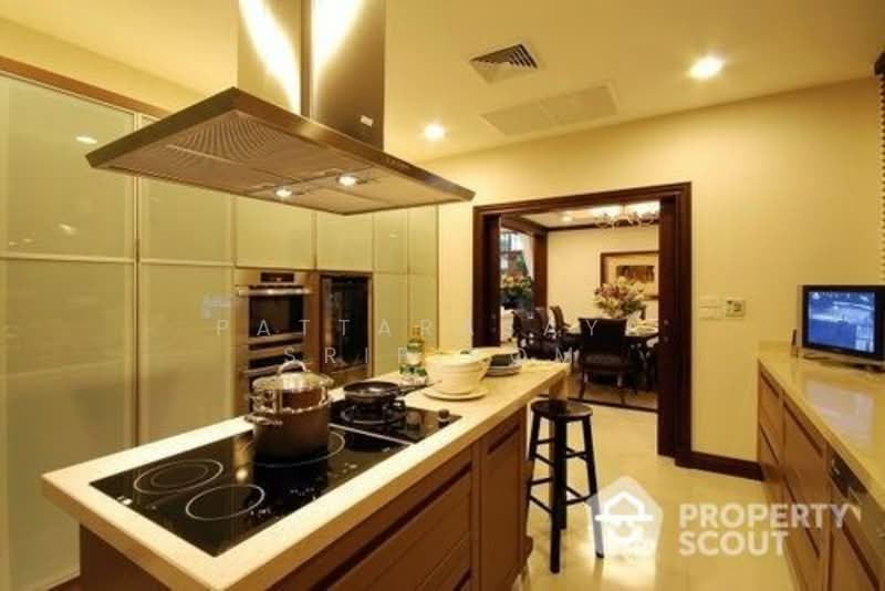 L & H Sathorn, Bangkok, 88 Narathiwat Ratchanakharin Road, Chong Nonsi, Yan Nawa, Bangkok, 4 Bedrooms, 481 sqm, Single Detached House For Rent, by Pattarasaya Sripirom, 500286985 - DDproperty.com