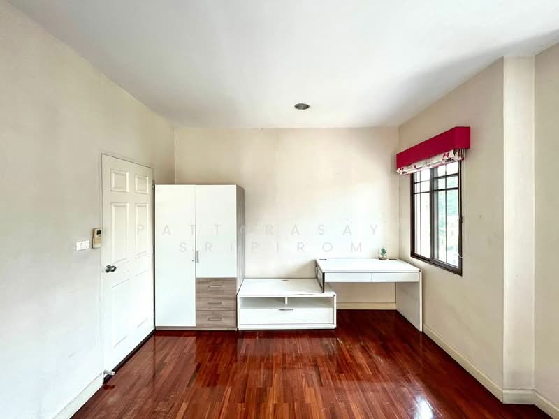 บ้าน 3-ห้องนอน, กรุงเทพ, คันนายาว, คันนายาว, กรุงเทพ, 180 ตร.ม., บ้านเดี่ยว ให้เช่า, โดย Pattarasaya Sripirom, 500287004 - DDproperty.com