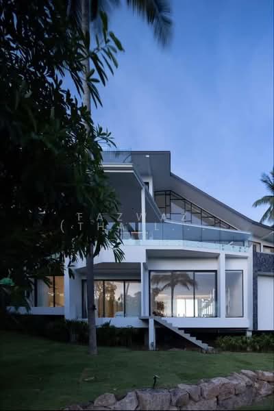 For Rent - Luxury 5BR Modern Pool Villa in Koh Samui with Rooftop Lounge and Saltwater Pool, Surat Thani
