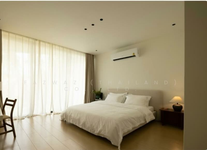 For Rent - Luxury 5BR Modern Pool Villa in Koh Samui with Rooftop Lounge and Saltwater Pool, Surat Thani