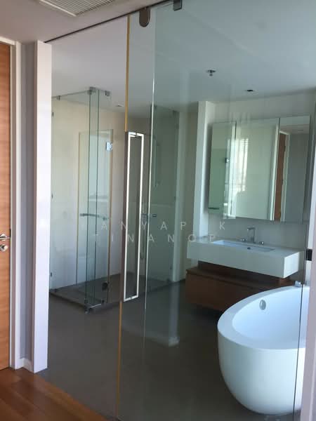 The River by Raimon Land, Bangkok, Soi Charoen Nakorn 13, Charoen Nakorn Road, Khlong Ton Sai, Khlong San, Bangkok, 3 Bedrooms, 188 sqm, Condo For Rent, by Kanyapuk Tinanop, 500287039 - DDproperty.com