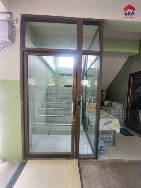 For Sale - นพนาอพาร์ตเม้นท์ ขายอพาร์ตเม้นท์สูง 4 ชั้น ถ.เทศบาล 4 ใกล้โรงพยาบาลสระบุรีเพียง 500 เมตร, Saraburi