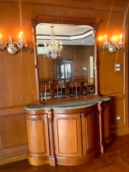 Tower Park, Bangkok, 88 Soi Sukhumvit 3, Sukhumvit Road, Khlongtoei Nua, Watthana, Bangkok, 3 Bedrooms, 275 sqm, Condo For Sale, by Poomphat Tienthongsakul, 500287158 - DDproperty.com