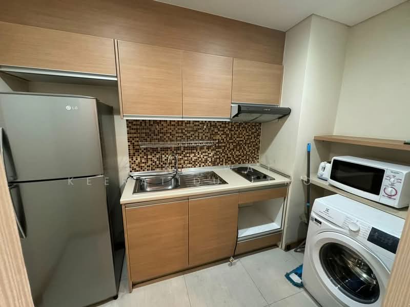 Le Luk Condominium, Bangkok, 1599 291 Sukhumvit Rd, Phra Kanong Nua, Watthana, Bangkok, Studio, 40 sqm, Condo For Rent, by Punnawat Keeratidusitroj, 500287200 - DDproperty.com