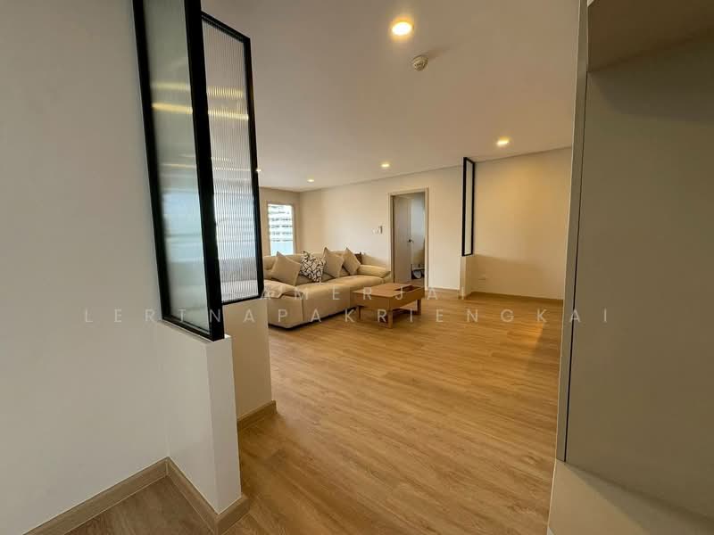 Supalai Place Sukhumvit 39, Bangkok, 175-179 Soi Sukhumvit 39 Sukhumvit Road, Khlong Tan Nua, Watthana, Bangkok, 2 Bedrooms, 135 sqm, Condo For Rent, by Samerjai Lertnapakriengkai, 500287204 - DDproperty.com