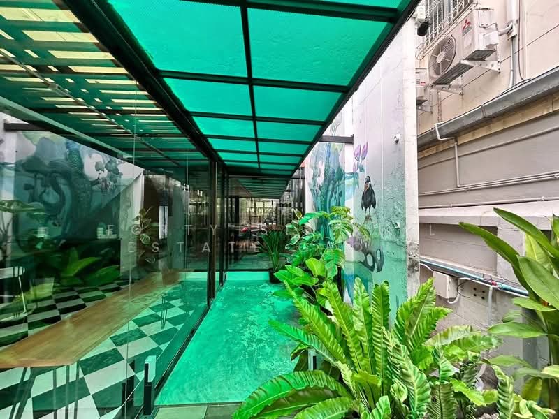 ทาวน์เฮ้าส์ ซอยสาทร7แยก1, Bangkok, Thung Maha Mek, Sathon, Bangkok, 3 Bedrooms, 250 sqm, Townhouse For Rent, by Forty-Six Real Estate Group, 500287237 - DDproperty.com