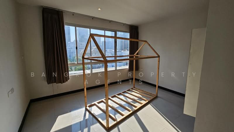 Baan Thirapa, Bangkok, 9 Soi Phra Phinit, Thung Maha Mek, Sathon, Bangkok, 4 Bedrooms, 230 sqm, Condo For Rent, by BANGKOK PROPERTY AGENTS, 500287270 - DDproperty.com