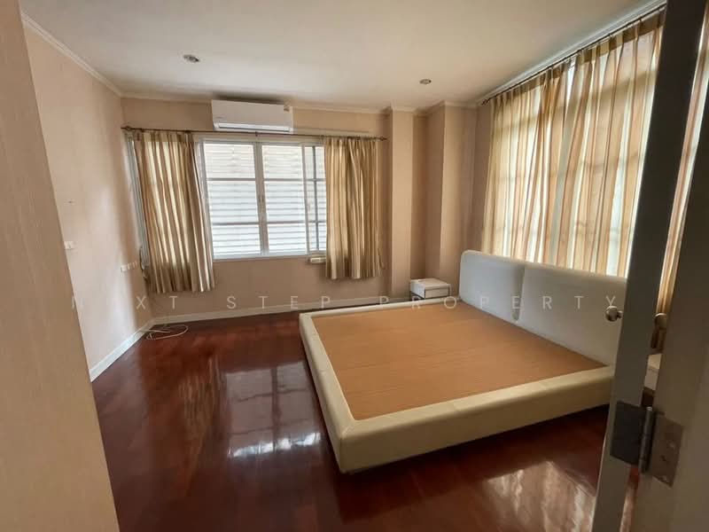 Baan Klang Krung The Nice Ratchavipha, Bangkok, 2 Kamphaeng Phet Road, Lat Yao, Chatuchak, Bangkok, 4 Bedrooms, 380 sqm, Single Detached House For Sale, by Next step property, 500287318 - DDproperty.com