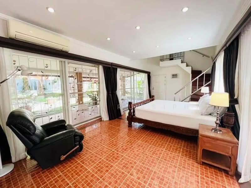 Jomtien Condotel and Village, Chon Buri (Pattaya), 318/39 Thappraya Rd, Nong Pru, Bang Lamung (Pattaya), Chon Buri (Pattaya), 4 Bedrooms, 380 sqm, Condo For Sale, by Saimaii Russiphat, 500287340 - DDproperty.com