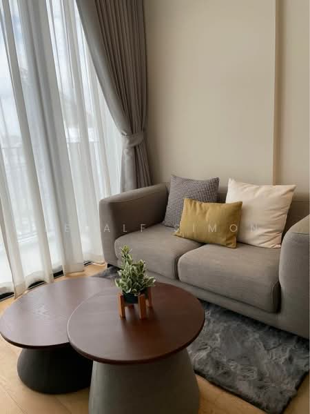 28 Chidlom, Bangkok, 28 Chit Lom Alley, Lumphini, Pathum Wan, Bangkok, 1 Bedroom, 45 sqm, Condo For Rent, by Decalf Simon, 500287372 - DDproperty.com