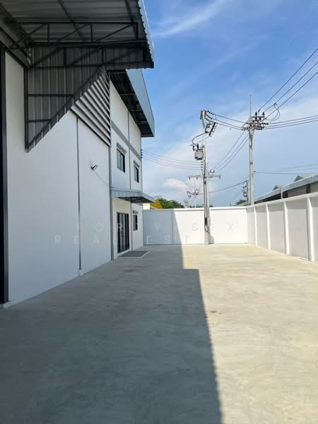 โรงงาน-โกดัง2 หลังติดกัน พื้นที่ใหญ่, Samut Sakhon, Suan Luang, Krathum Baen, Samut Sakhon, , 3,550 sqm, Warehouse/Factory For Rent, by Forty-Six Real Estate Group, 500287387 - DDproperty.com