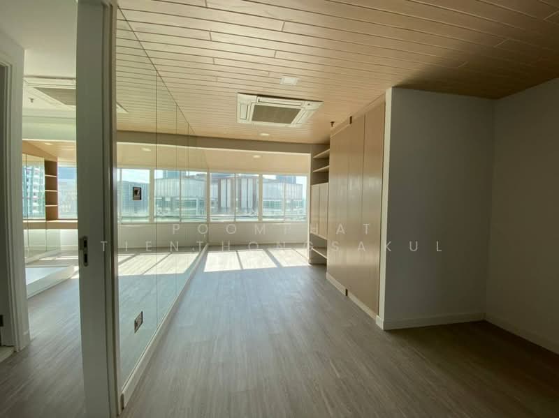Moon Tower, Bangkok, Soi Sukhumvit 59, Khlong Tan Nua, Watthana, Bangkok, 6 Bedrooms, 657 sqm, Condo For Sale, by Poomphat Tienthongsakul, 500287416 - DDproperty.com