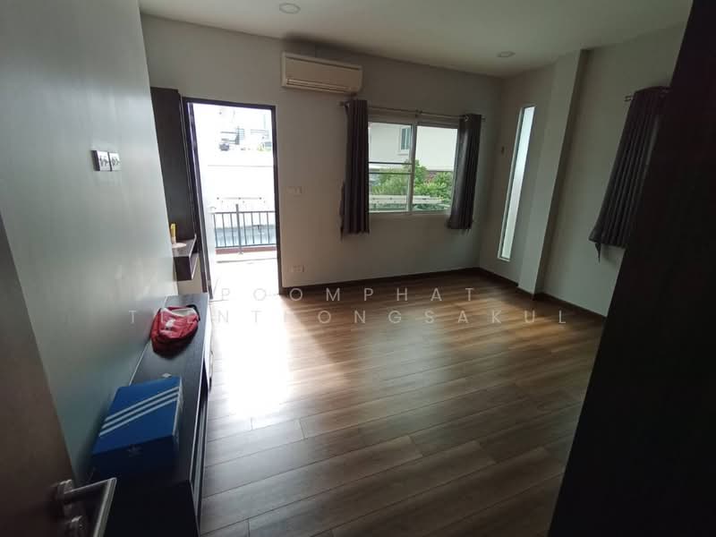 3-BR House, Bangkok, Jom Phon, Chatuchak, Bangkok, 3 Bedrooms, 452 sqm, Single Detached House For Sale, by Poomphat Tienthongsakul, 500287470 - DDproperty.com