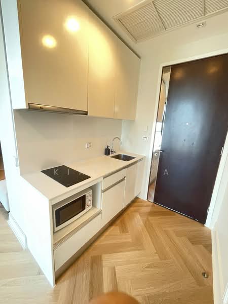Equinox Phahol Vibha, Bangkok, 345 Paholyothin Road, Jom Phon, Chatuchak, Bangkok, 2 Bedrooms, 64 sqm, Condo For Rent, by Utaiwan Kiatpanya, 500287588 - DDproperty.com