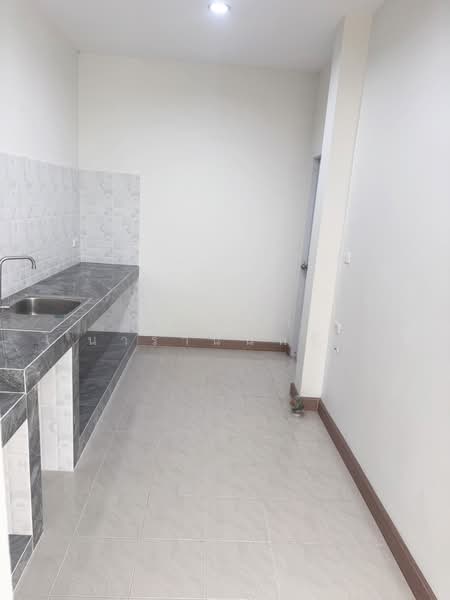 Perfect Park Kheha Romklao 64, Bangkok, Soi Kheha Rom Klao 64, Khlong Song Ton Nun, Lat Krabang, Bangkok, 3 Bedrooms, 160 sqm, Townhouse For Sale, by ปุณณภา นารานนทชัย, 500287622 - DDproperty.com