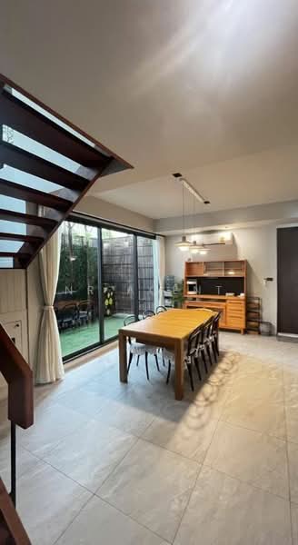 บ้านเดี่ยว ซอยปรีดี พนมยงศ์ 15, Bangkok, Phra Kanong Nua, Watthana, Bangkok, 4 Bedrooms, 250 sqm, Single Detached House For Sale, by NR AGENT, 500287623 - DDproperty.com