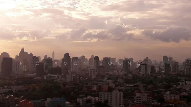 The Base Park East Sukhumvit 77, Bangkok, 99 Soi Pridi Banomyong 2, Phra Kanong Nua, Watthana, Bangkok, 2 Bedrooms, 50 sqm, Condo For Sale, by Pichamon Boonchit, 500287696 - DDproperty.com