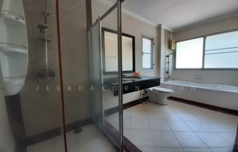 3-BR House, Bangkok, Anusaowari, Bang Khen, Bangkok, 3 Bedrooms, 280 sqm, Single Detached House For Sale, by Jesadakorn Cohn, 500287708 - DDproperty.com
