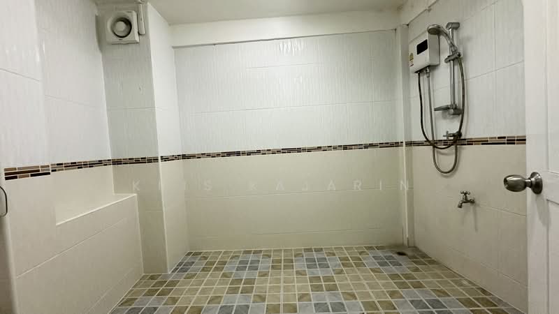 Building 9/23, Bangkok, Bang Waek, Phasi Charoen, Bangkok, , 168 sqm, Shophouse For Rent, by Kris Kajarin, 500287711 - DDproperty.com