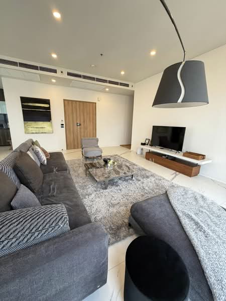 Siamese Exclusive Sukhumvit 31, Bangkok, 75 Soi Sukhumvit 31, Khlong Tan Nua, Watthana, Bangkok, 3 Bedrooms, 206 sqm, Condo For Rent, by Utaiwan Kiatpanya, 500287713 - DDproperty.com