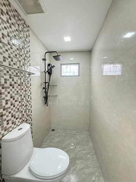 Raviporn City Home Village, Chon Buri (Pattaya), 74/1 Nongmaikaen Road, Nong Pru, Bang Lamung (Pattaya), Chon Buri (Pattaya), 4 Bedrooms, 220 sqm, Villa For Sale, by HOME Real Estate Service, 500287722 - DDproperty.com