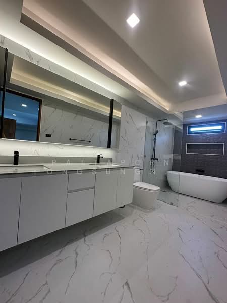 5-BR House, Bangkok, Suan Luang, Suan Luang, Bangkok, 5 Bedrooms, 450 sqm, Single Detached House For Rent, by Pattaporn Yongsungnone, 500287748 - DDproperty.com