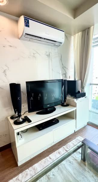The Kris Ratchada 17, Bangkok, Inthamara 45 Alley, Din Daeng, Din Daeng, Bangkok, 2 Bedrooms, 54 sqm, Condo For Rent, by Utaiwan Kiatpanya, 500287772 - DDproperty.com