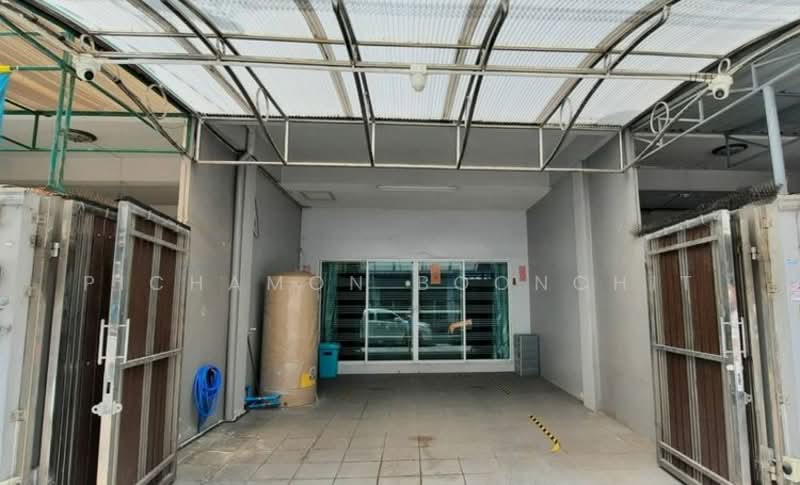 ทาวน์เฮ้าส์ 4-ห้องนอน, กรุงเทพ, อรุณอมรินทร์, บางกอกน้อย, กรุงเทพ, 210 ตร.ม., ทาวน์เฮ้าส์ ขาย, โดย Pichamon Boonchit, 500287802 - DDproperty.com