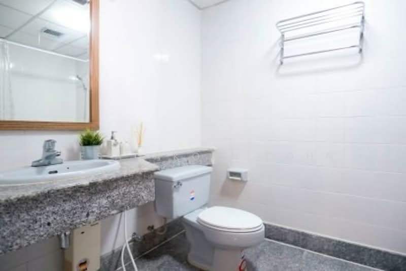 Liberty Park 2, Bangkok, 55 Soi Sukhumvit 11, Khlongtoei Nua, Watthana, Bangkok, 2 Bedrooms, 123 sqm, Condo For Sale, by Jesadakorn Cohn, 500287835 - DDproperty.com
