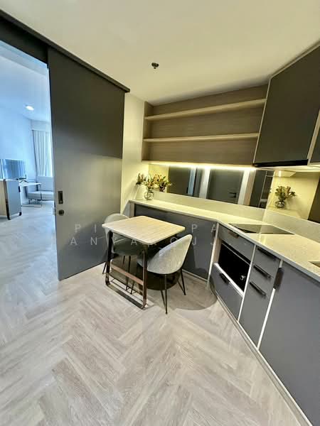 Chapter Chula-Samyan, Bangkok, Si Phraya Road, Si Phraya, Bang Rak, Bangkok, 1 Bedroom, 35 sqm, Condo For Rent, by Pitchapat Panyarojjanawat, 500287843 - DDproperty.com
