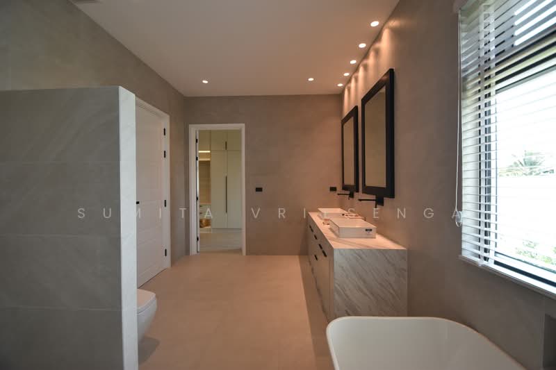 Premium Private Estate in Hua Hin – Fully Furnished Luxury Villa with Guest House, Prachuap Khiri Khan, Wang-Pong, Pran Buri, Prachuap Khiri Khan, 5 Bedrooms, 580 sqm, Villa For Sale, by Sumita Vriesenga, 500287872 - DDproperty.com