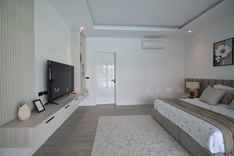 Premium Private Estate in Hua Hin – Fully Furnished Luxury Villa with Guest House, Prachuap Khiri Khan, Wang-Pong, Pran Buri, Prachuap Khiri Khan, 5 Bedrooms, 580 sqm, Villa For Sale, by Sumita Vriesenga, 500287872 - DDproperty.com
