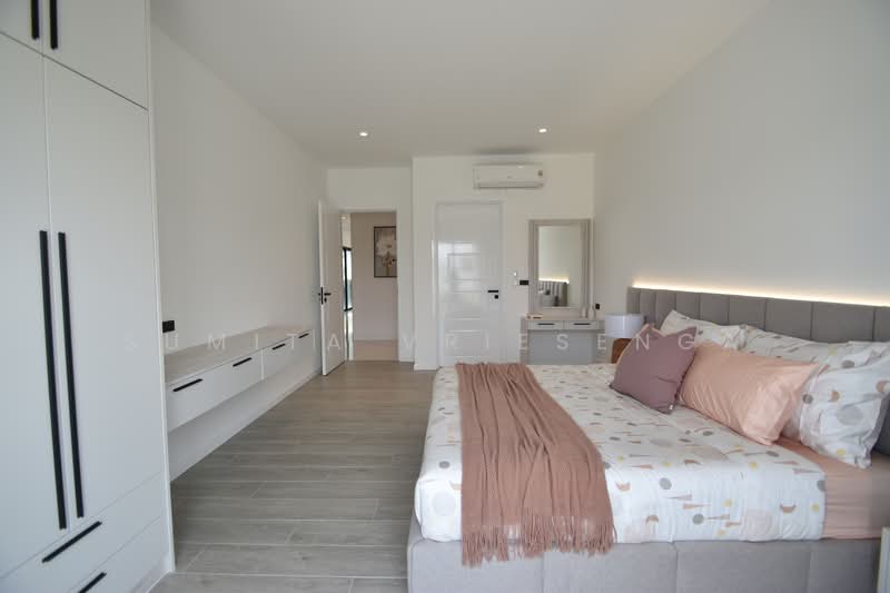Premium Private Estate in Hua Hin – Fully Furnished Luxury Villa with Guest House, Prachuap Khiri Khan, Wang-Pong, Pran Buri, Prachuap Khiri Khan, 5 Bedrooms, 580 sqm, Villa For Sale, by Sumita Vriesenga, 500287872 - DDproperty.com