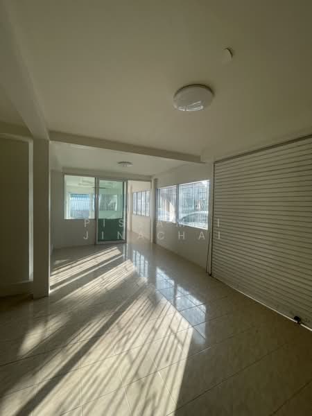 Pruksa 28/1, Samut Prakan, Praksa Road, Phreak Sa Mai, Muang Samut Prakarn, Samut Prakan, 4 Bedrooms, 156 sqm, Townhouse For Sale, by Pissamai Jinachai, 500287878 - DDproperty.com