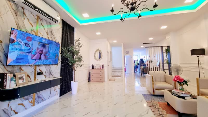 Saeng Supha Village 1, Chon Buri (Pattaya), Bang Lamung, Bang Lamung (Pattaya), Chon Buri (Pattaya), 3 Bedrooms, 180 sqm, Townhouse For Sale, by HOME Real Estate Service, 500287889 - DDproperty.com