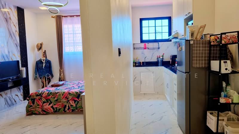 Saeng Supha Village 1, Chon Buri (Pattaya), Bang Lamung, Bang Lamung (Pattaya), Chon Buri (Pattaya), 3 Bedrooms, 180 sqm, Townhouse For Sale, by HOME Real Estate Service, 500287889 - DDproperty.com