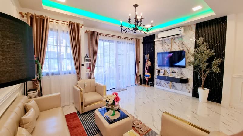 Saeng Supha Village 1, Chon Buri (Pattaya), Bang Lamung, Bang Lamung (Pattaya), Chon Buri (Pattaya), 3 Bedrooms, 180 sqm, Townhouse For Sale, by HOME Real Estate Service, 500287889 - DDproperty.com