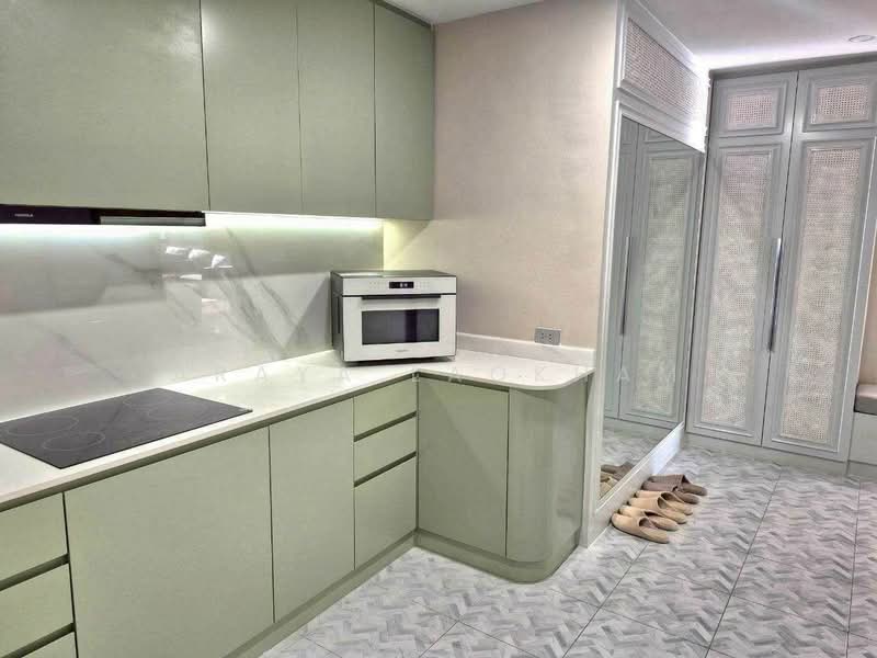 Baan Suanpetch, Bangkok, 18 Soi Sukhumvit 39, Khlong Tan Nua, Watthana, Bangkok, 2 Bedrooms, 135 sqm, Condo For Rent, by Araya Laokham, 500287925 - DDproperty.com