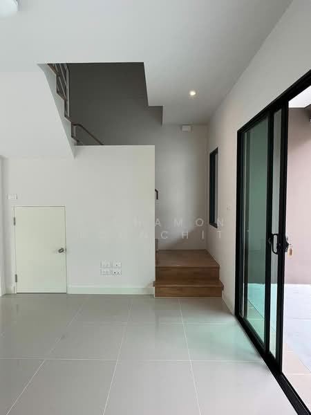 Baan Klang Muang Ramintra : บ้านกลางเมือง รามอินทรา, กรุงเทพ, ซอยกาญจนาภิเษก 6/1, ท่าแร้ง, บางเขน, กรุงเทพ, 145 ตร.ม., ทาวน์เฮ้าส์ ขาย, โดย Pichamon Boonchit, 500287992 - DDproperty.com