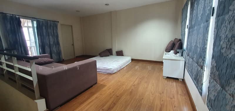 หมู่บ้านกลางเมือง เออบาเนี่ยน ลาดพร้าว71, กรุงเทพ, ลาดพร้าว, ลาดพร้าว, กรุงเทพ, 186 ตร.ม., ทาวน์เฮ้าส์ ให้เช่า, โดย อุมาพร นิเวศบวรชัย, 500288015 - DDproperty.com