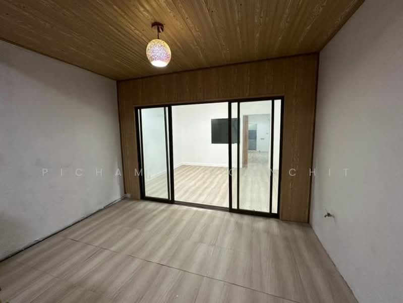 undefined, Bangkok, Nawamin, Bueng Kum, Bangkok, 2 Bedrooms, 17 sqm, Townhouse For Sale, by Pichamon Boonchit, 500288038 - DDproperty.com