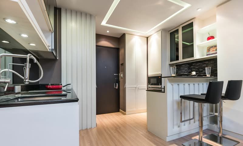 Sky Walk Residences, Bangkok, 1599 Sukhumvit Road, Phra Kanong Nua, Watthana, Bangkok, 2 Bedrooms, 106 sqm, Condo For Rent, by Araya Laokham, 500288050 - DDproperty.com
