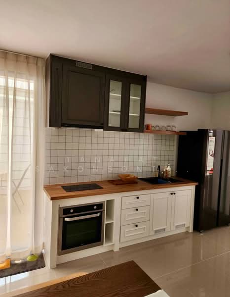 Areeya Mandarina Sukhumvit 77, Bangkok, Sukhumvit 77 Road (On Nut), Suan Luang, Suan Luang, Bangkok, 4 Bedrooms, 380 sqm, Townhouse For Rent, by Tanapat Sakonsontised, 500288064 - DDproperty.com