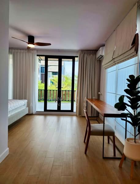 Areeya Mandarina Sukhumvit 77, Bangkok, Sukhumvit 77 Road (On Nut), Suan Luang, Suan Luang, Bangkok, 4 Bedrooms, 380 sqm, Townhouse For Rent, by Tanapat Sakonsontised, 500288064 - DDproperty.com