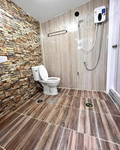 3-BR House, Chon Buri (Pattaya), Nong Pru, Bang Lamung (Pattaya), Chon Buri (Pattaya), 3 Bedrooms, 130 sqm, Single Detached House For Sale, by Nattasak Poosuwan, 500288111 - DDproperty.com
