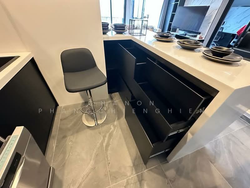 Life Asoke Hype, Bangkok, 339 Chaturathit Rd, Makkasan, Ratchathewi, Bangkok, 2 Bedrooms, 100 sqm, Condo For Sale, by Chanon Phangchienghien, 500288149 - DDproperty.com